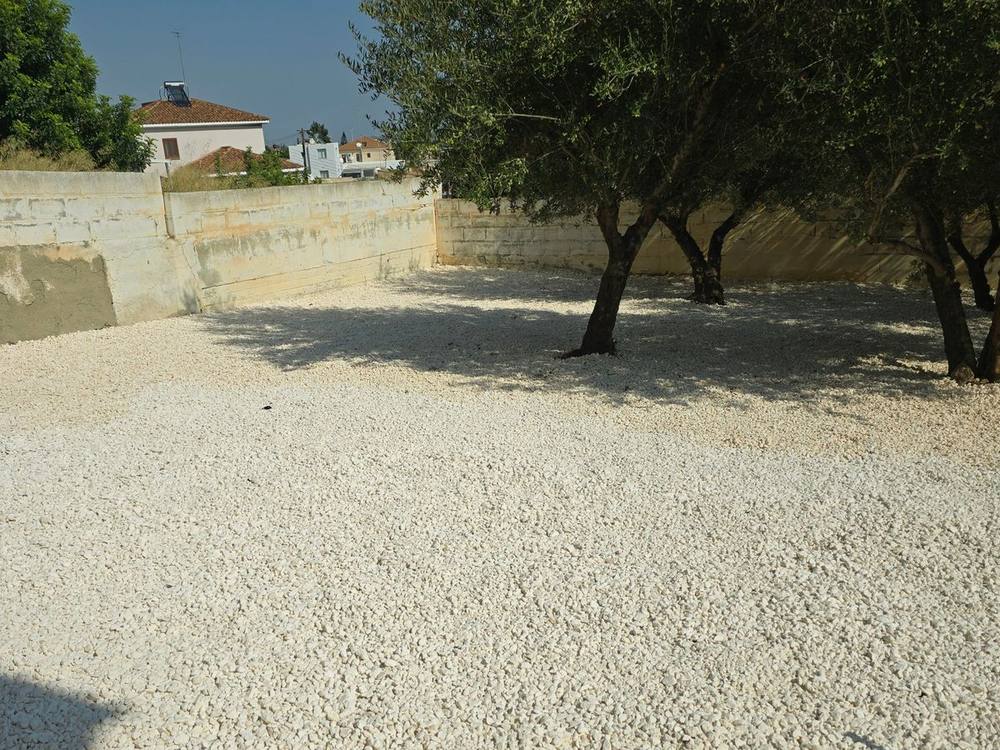 After: gravel along the boundary wall